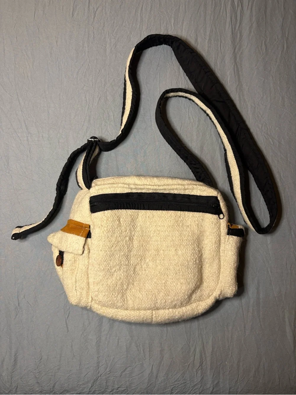 Vintage Y2K Cream Woven Crossbody Bag Boho Slouchy Messenger Utility Pocket Purs
